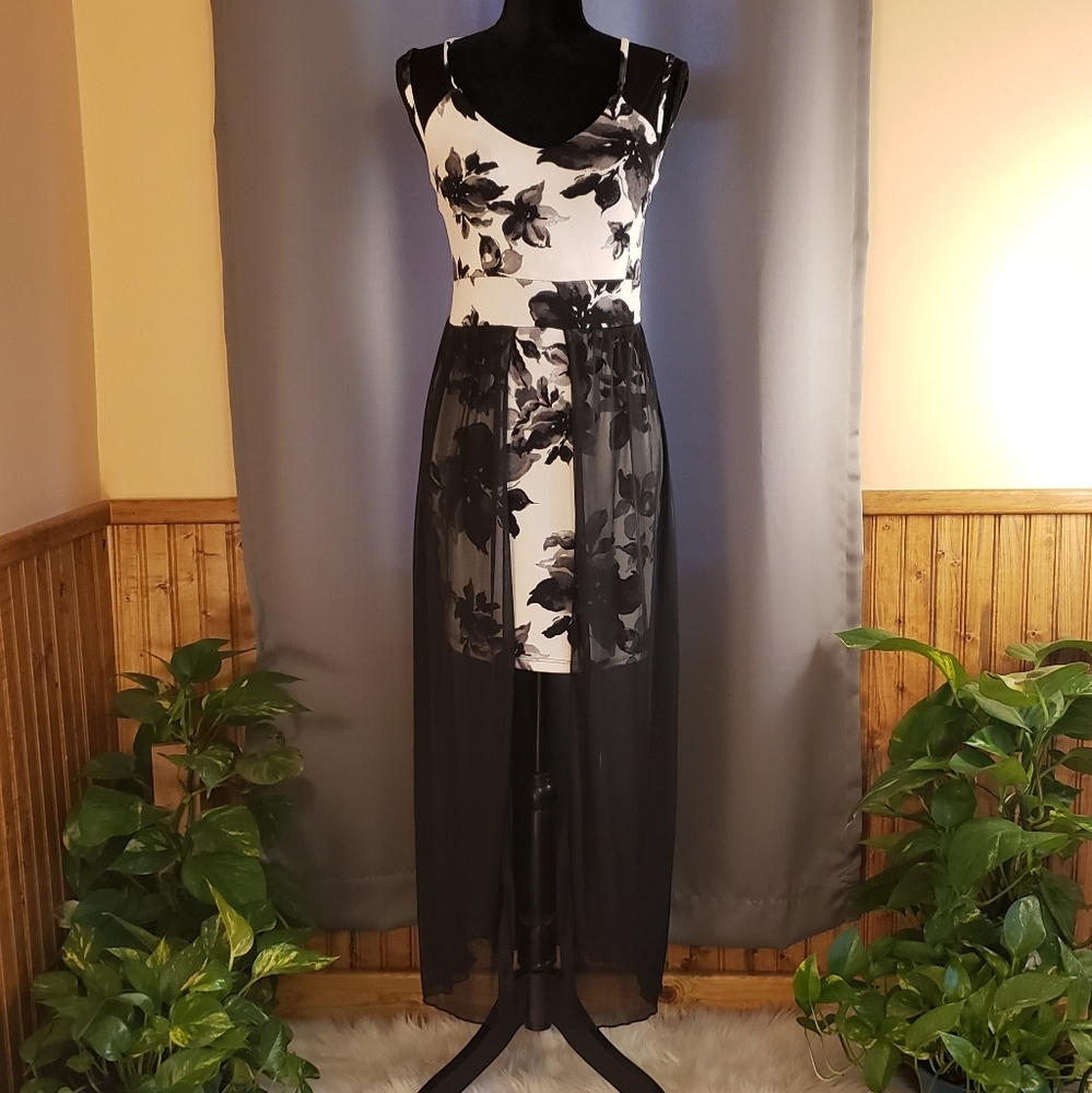 NWOT. Womens dress